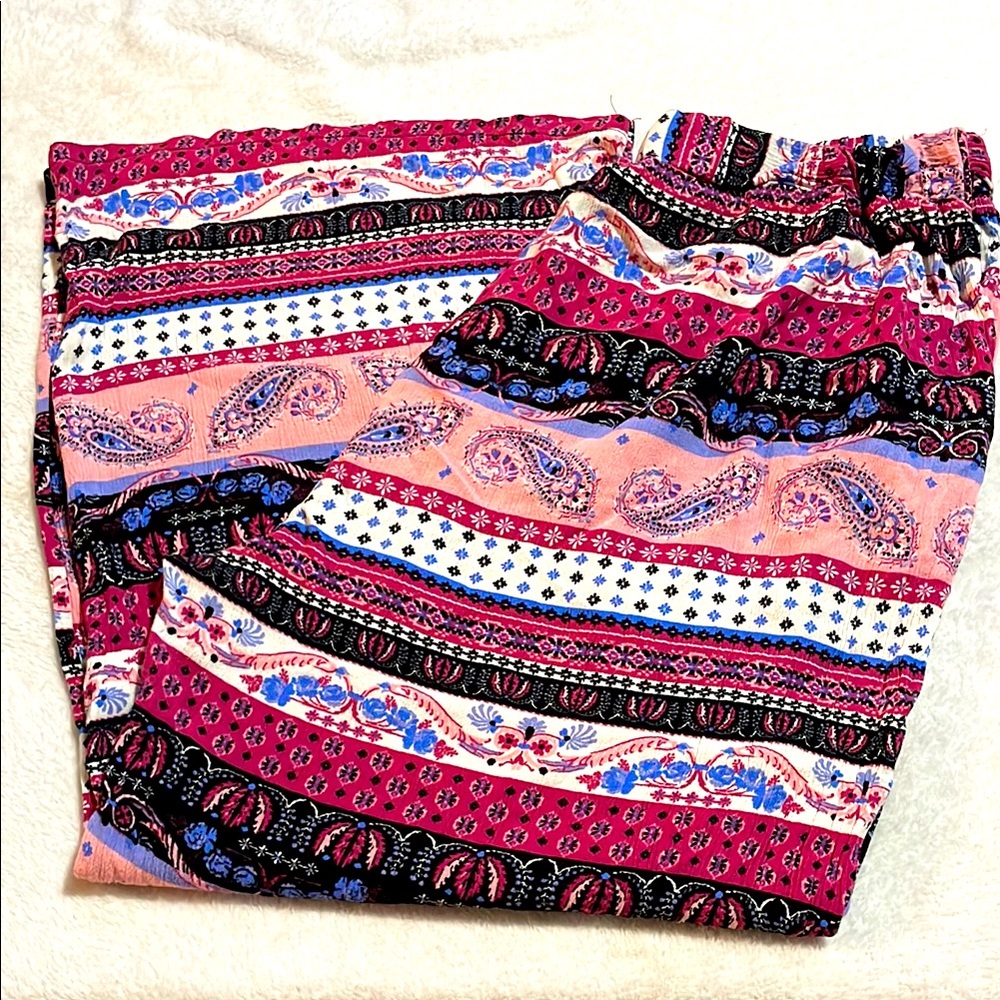 Emi & Joe Colorful Paisley Pink, Black, White Print Pants